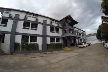 Hotelli Future Place Mansion Ubon