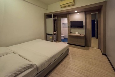 هتل Future Place Mansion Ubon