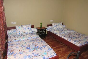 Отель Shika Tours And Hostel