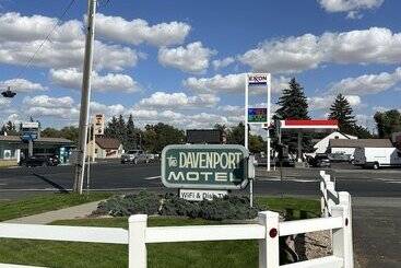 The Davenport Motel