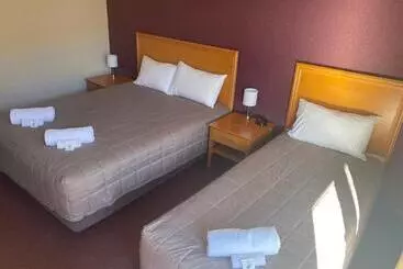 Nightcap At Horse & Jockey Hotel Warwick