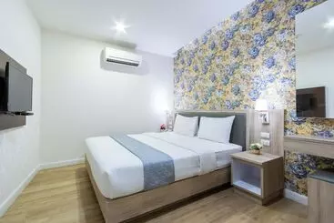 ホテル Leela Orchid