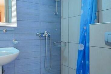 בית מלון כפרי Liberty