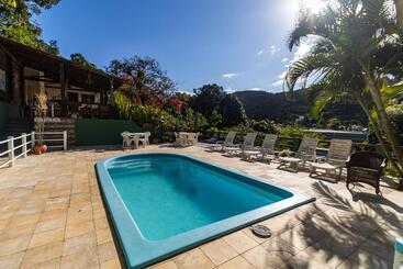 בית מלון כפרי Pousada Canaã