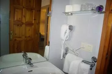 Hotel Hostal La Cabanya