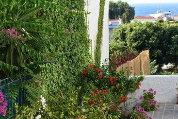 Отель Kasteli Studios & Apartments