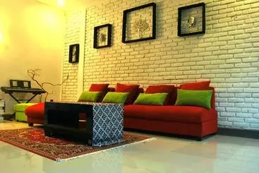 تختخواب و صبحانه Winaposa Villas And Warung Pudak