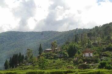 هتل Drubchu Resort