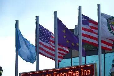 ホテル Executive Inn