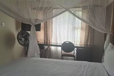 هتل Irock Lodge