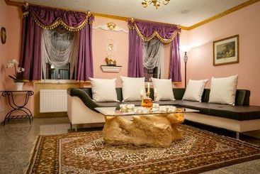 Malina Luxury Apartments & Spa