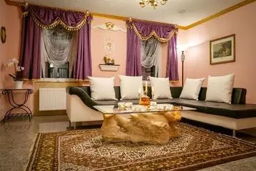 Malina Luxury Apartments & Spa