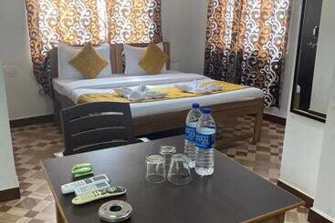 Курорт Calangute Beach Palms