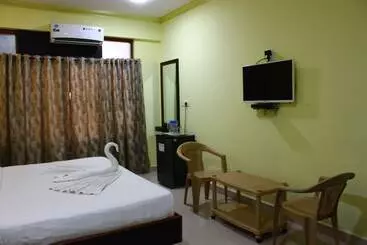 Hotel Ashish Resort
