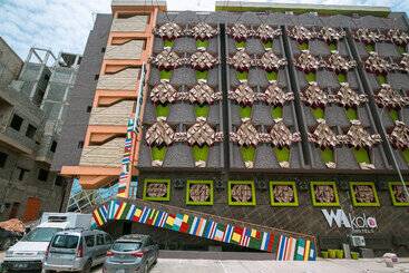 Wakola Hotel Cheikh Anta Diop