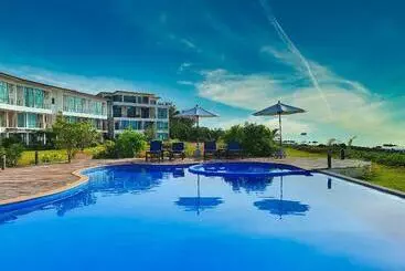 Otel The Beach Resort & Residence   Sha Plus