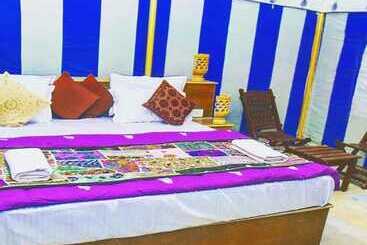 Sunrise Desert Resort