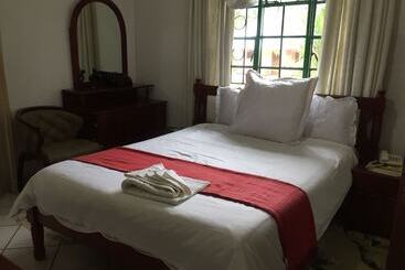 پانسیون Divine Guest House