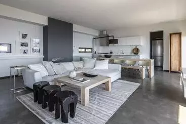 آپارتمان‌های توریست‌ها Seaview Villa Schinias