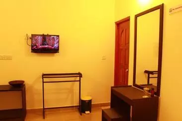 پانسیون Hanifaru Transit Inn