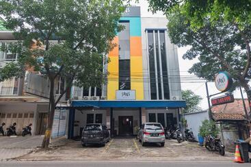 Sans Hotel Cihampelas Bandung