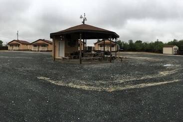 Жильё для туристов Desert Meadow Lodge