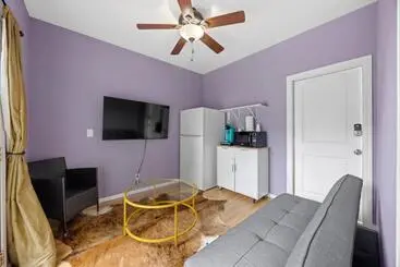 پانسیون Cozy Backhouse Stay – Sleeps 2 Beverly Hills Adj