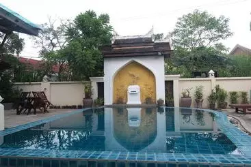 ホテル Akira Luang Prabang