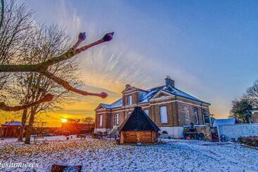 فندق Le Château Des Lumières De La Baie De Somme Chambre D Hôtes De Charme