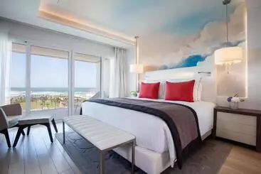 ホテル The View Bouznika