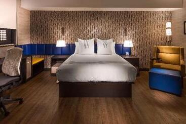 فندق Glō Best Western Kanata Ottawa West