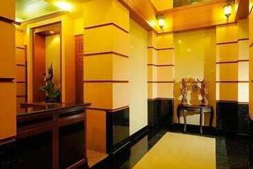 ホテル Violet Tower At Khaosan Palace