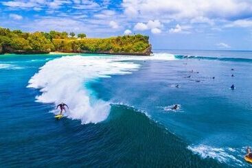 リゾートホテル Cross Bali Breakers