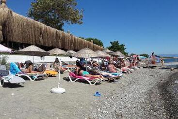 فندق Kervan Tatil Köyü