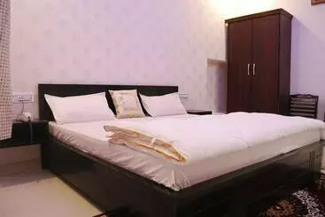 ホテル Royal Rawat Palace