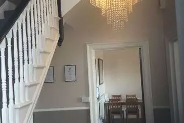 پانسیون Beaumont House