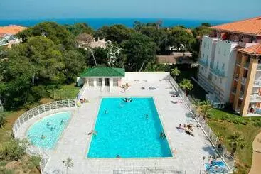 Aparthotel Vacanceole  Les Calanques Du Parc
