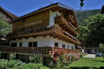 Bed and Breakfast Villa Cornelia
