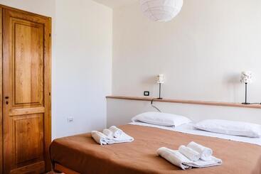 فندق Agriturismo Biologico Bulichella