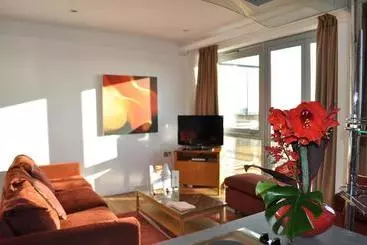 هتل آپارتمان Premier Suites Nottingham