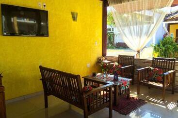 Pensió Pousada Larissa