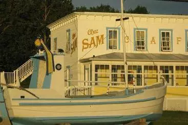 Auberge Du Café Chez Sam