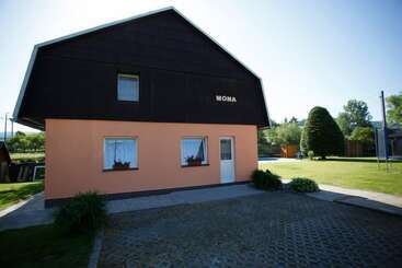 پانسیون Penzion Mona