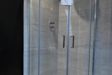 ユースホステル The Inn On Loch Lomond