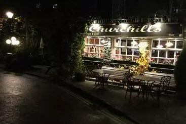 Alberg Churchills Inn & Rooms