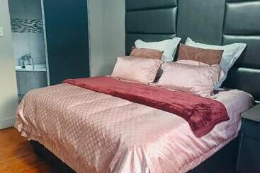 Pensionat Lukhanya Guesthouse