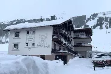 アパートホテル Haus Verwall
