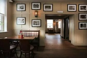 ユースホステル The Mitre Inn