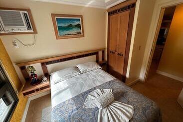 מלון דירות Golfinhos Apart