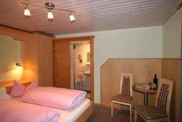 ペンション Haus Wiesenrand